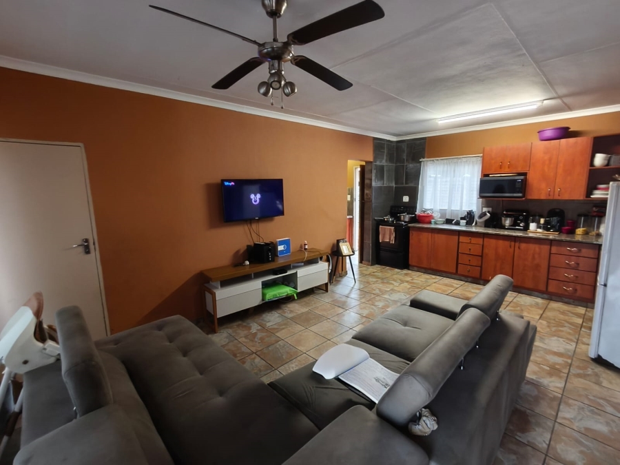 3 Bedroom Property for Sale in Oos Einde North West